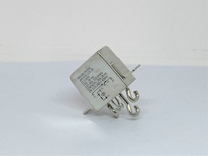  M6106/19-016 // 2-1617748-2